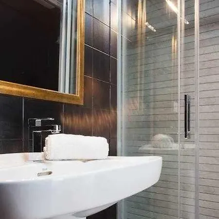Apartamento Para 4 Con Terraza En El Centro * Girona